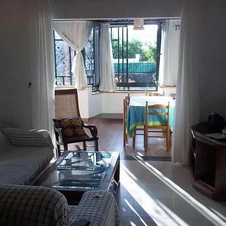 Playa Blanca Sleeps 6 Pool Wifi T691312 * פלאיה בלנקה