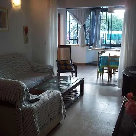Playa Blanca Sleeps 6 Pool Wifi T691312 *