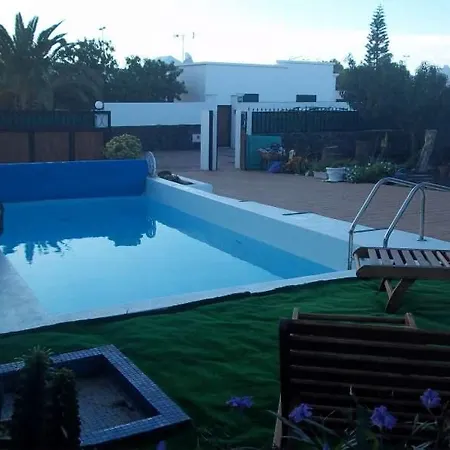 Playa Blanca Sleeps 6 Pool Wifi T691312 וילה פלאיה בלנקה