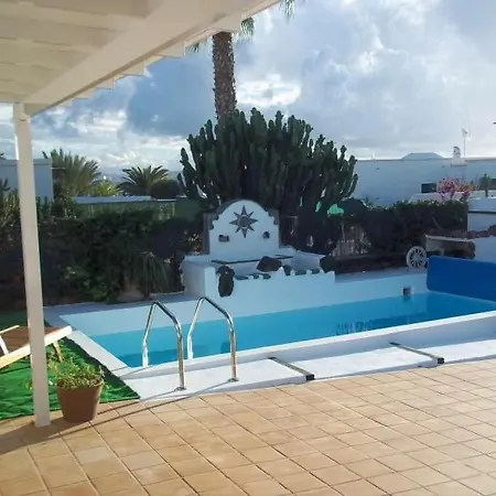 Playa Blanca Sleeps 6 Pool Wifi T691312 פלאיה בלנקה