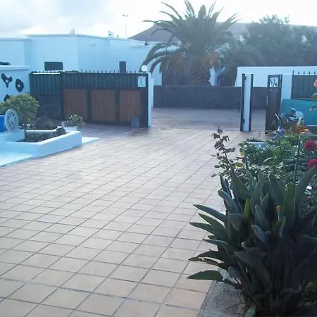Playa Blanca Sleeps 6 Pool Wifi T691312 * Playa Blanca (Lanzarote)