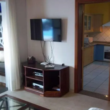 Villa Playa Blanca Sleeps 6 Pool Wifi T691312 *